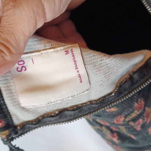 SO 90's Inspired Floral Corduroy Back Zip Dress Size Medium, NWT, Black/pink - Picture 8 of 8